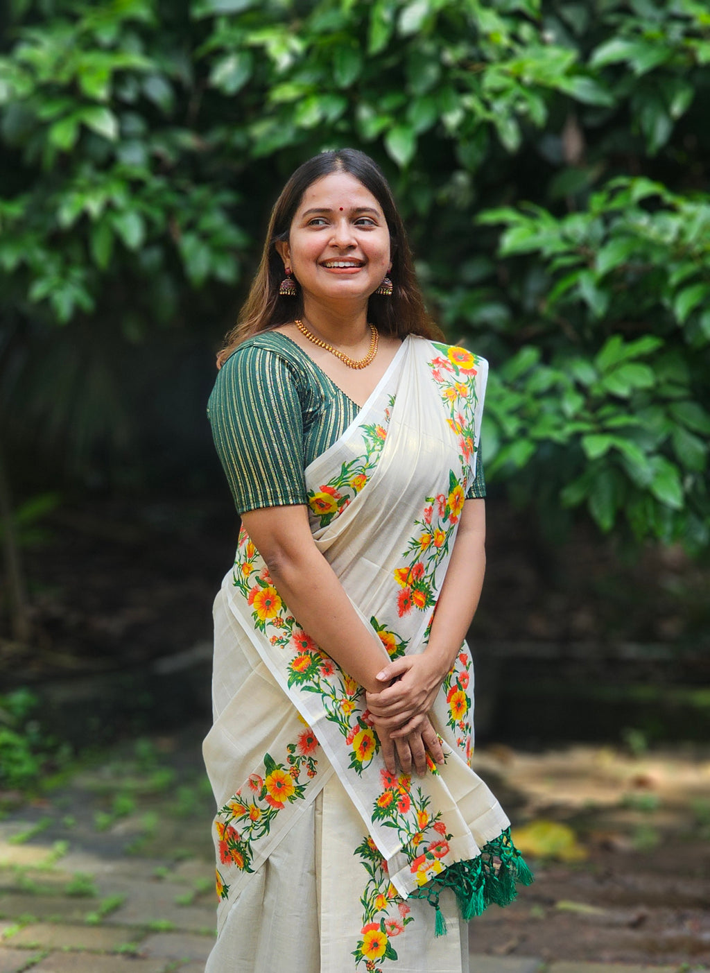 Floral prints kasavu set mundu with blouse piece - KM310
