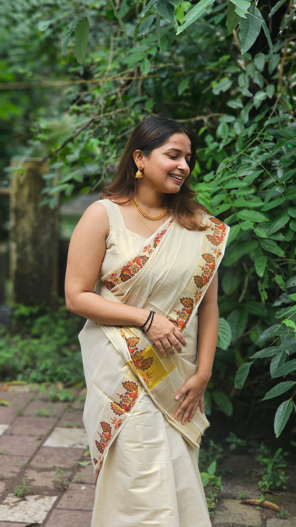 Peacock motif kasavu set saree - KM321