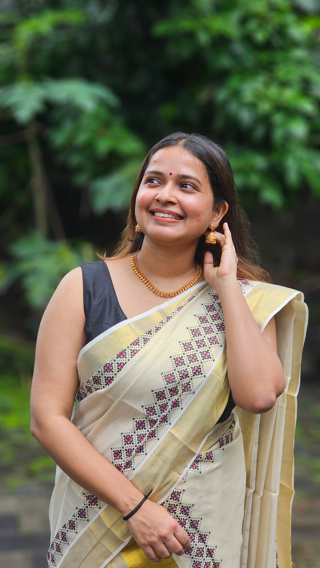 Floral pattern set mundu with rich kasavu - KM309