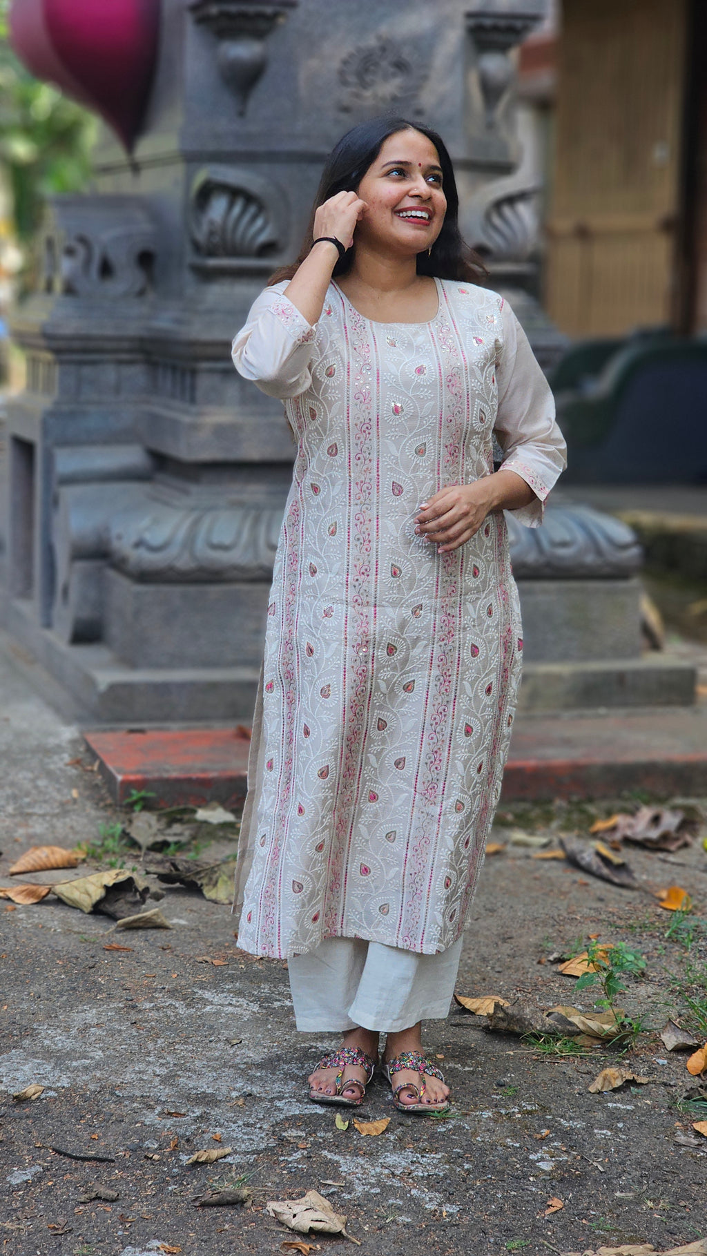 Off White Embroidered Chanderi Silk Kurta -KM204