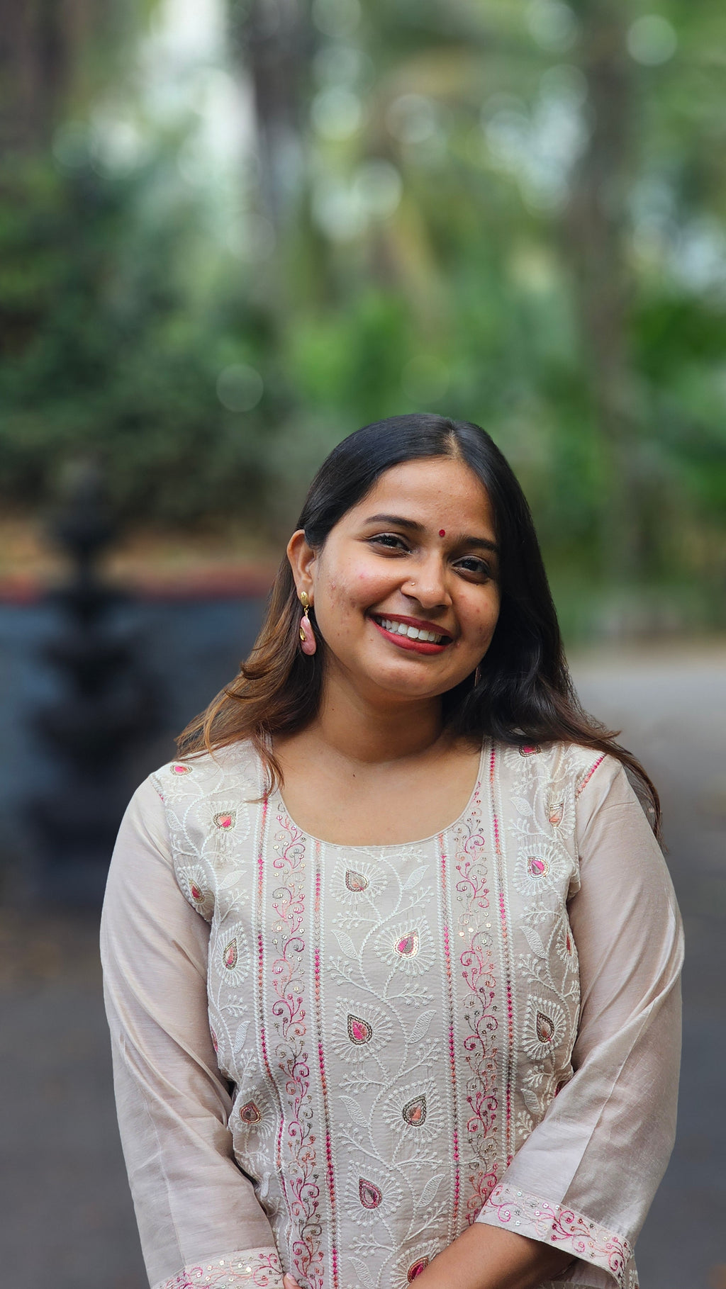 Off White Embroidered Chanderi Silk Kurta -KM204