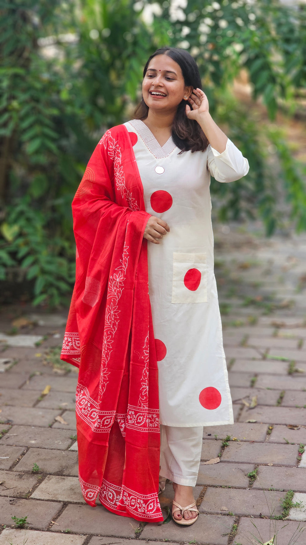 Off-White Polka Dot Kurta Set with Red Dupatta-KM126
