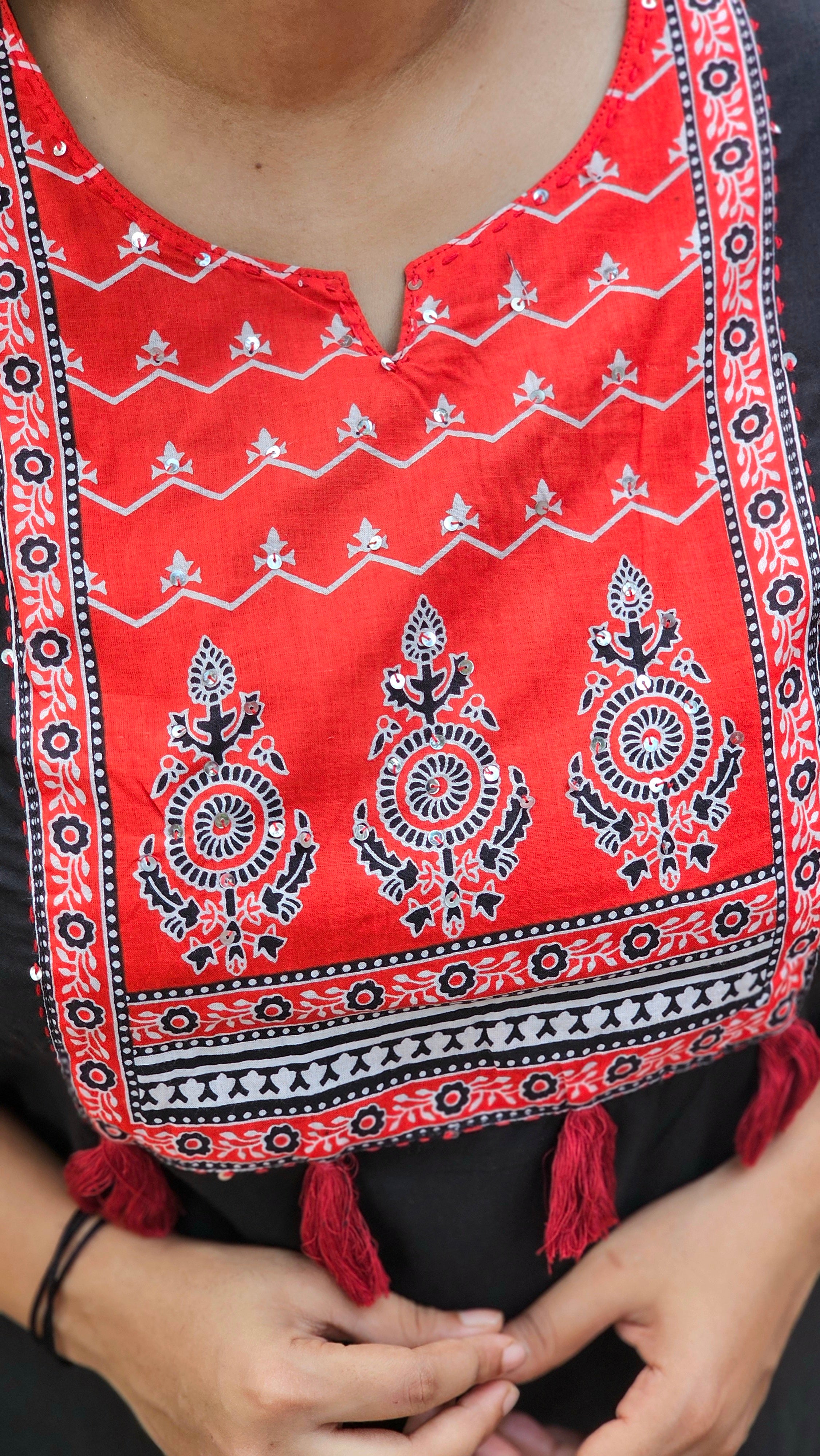 Black kurta set with red dupatta - KM137
