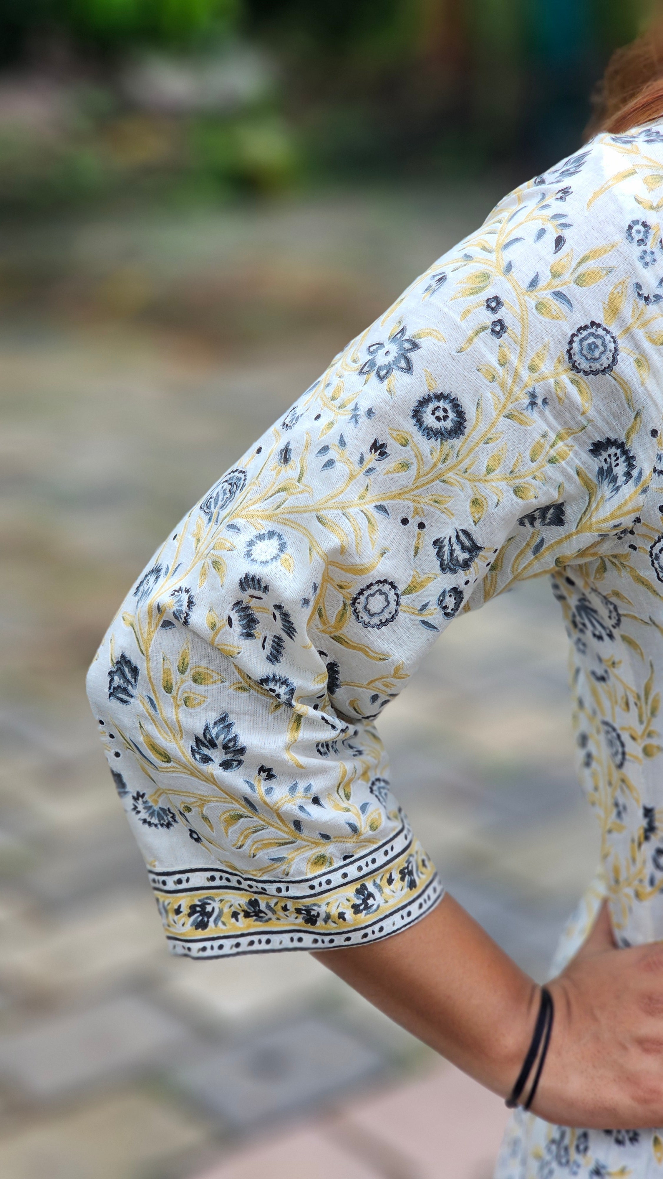 Off-White & Yellow Floral Printed Kurta Set - KM147