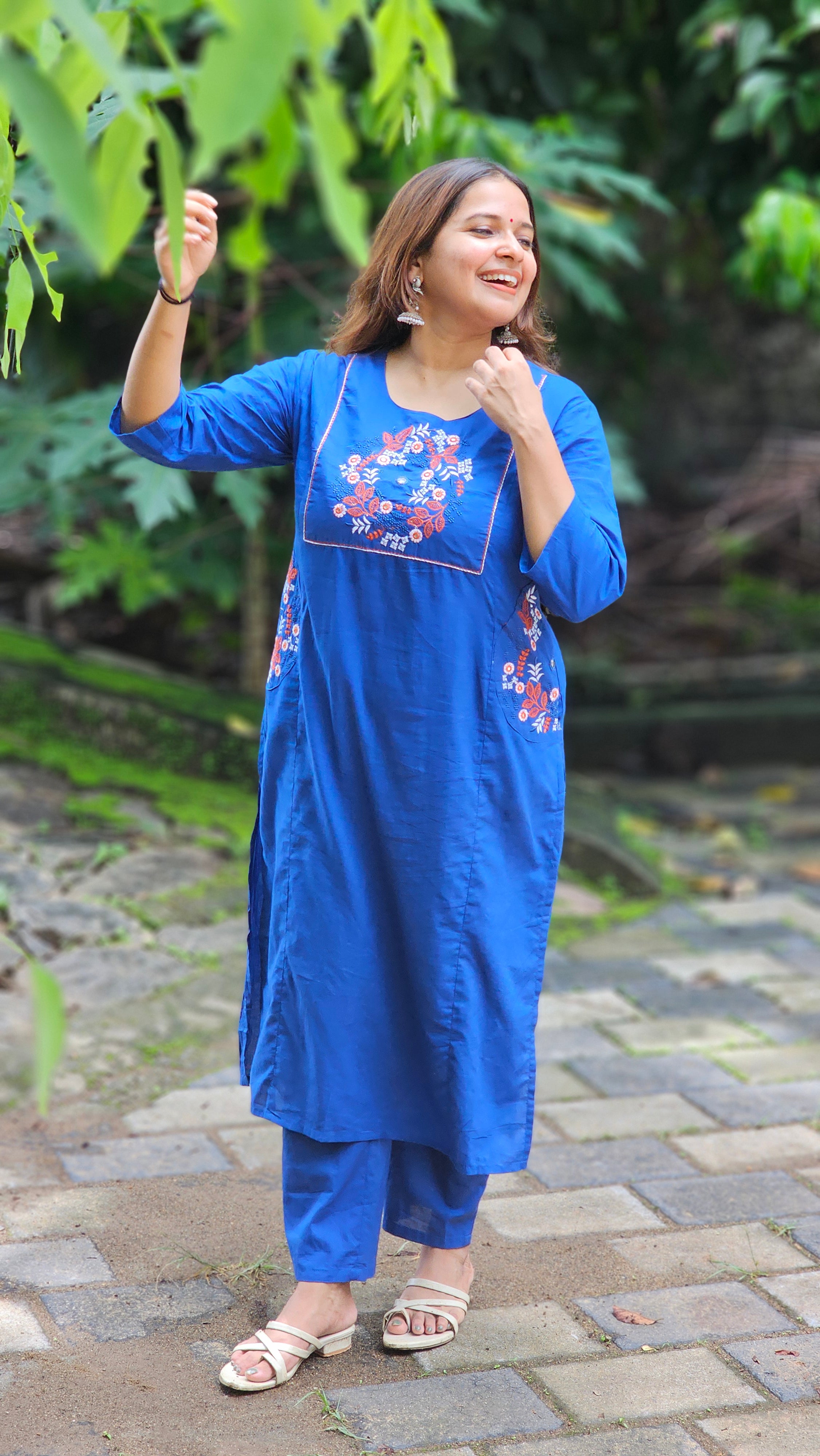 Blue Floral Embroidered Kurta Set with Pockets - KM146