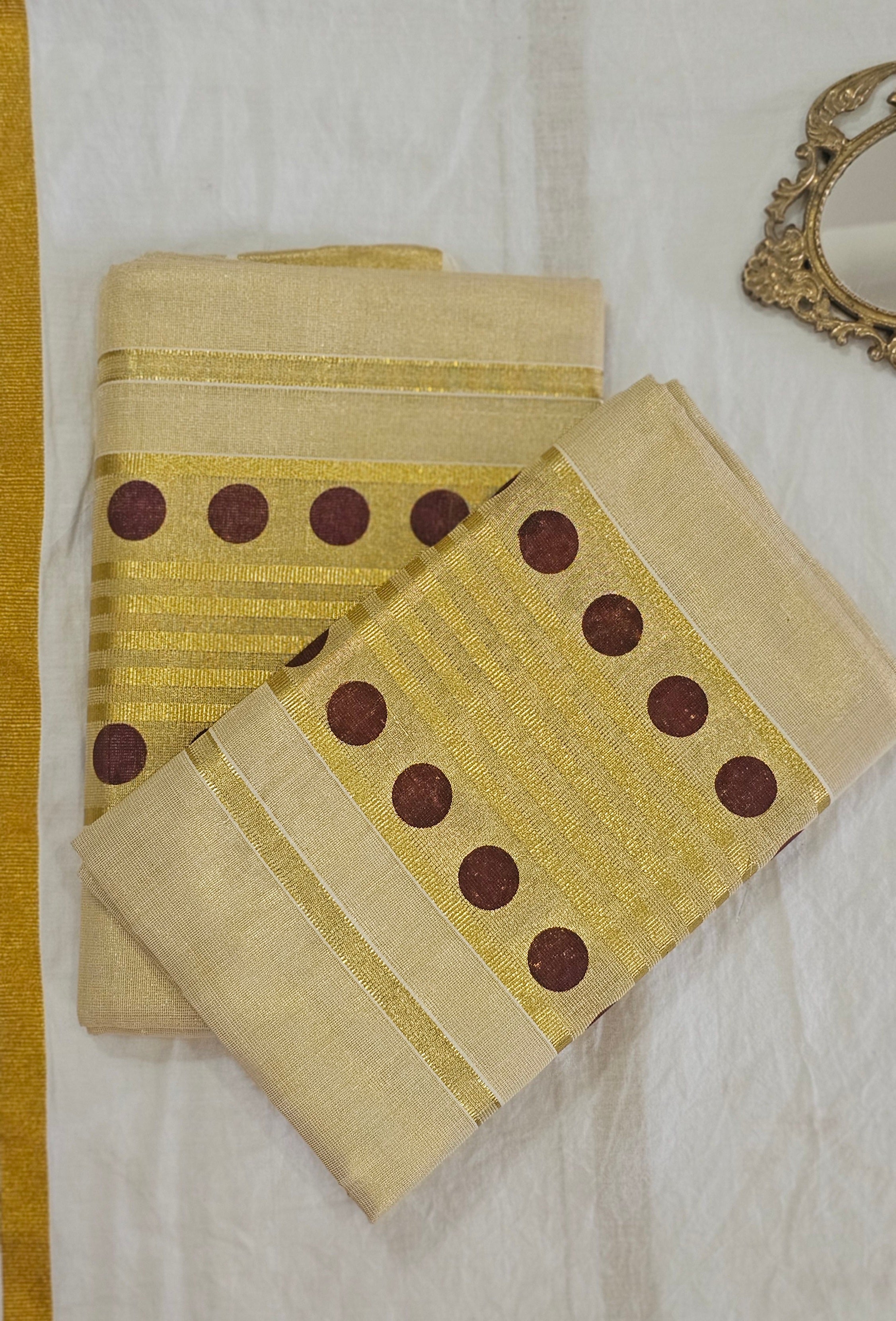 Maroon polka dot kasavu set mundu - KM311