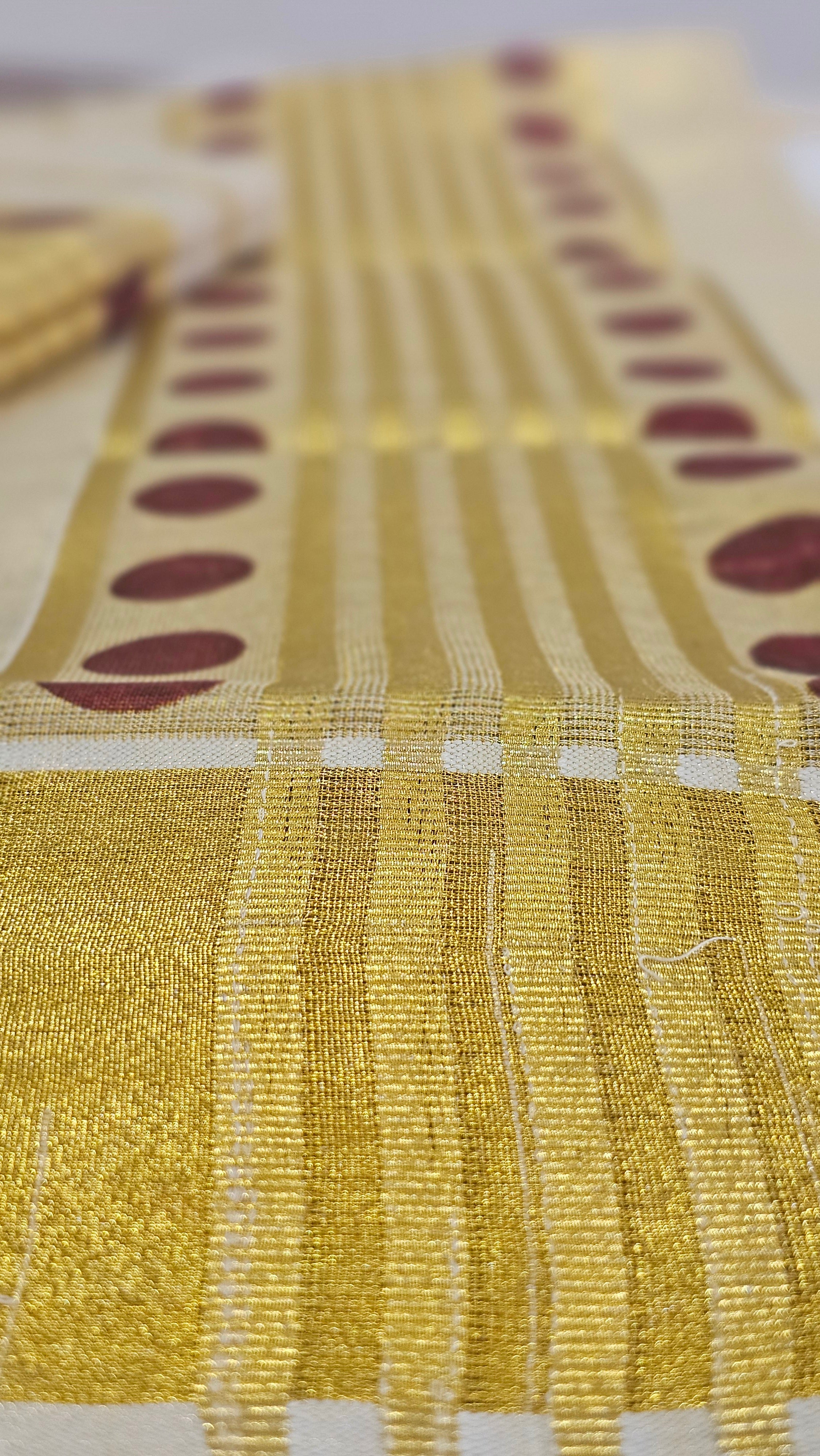 Maroon polka dot kasavu set mundu - KM311