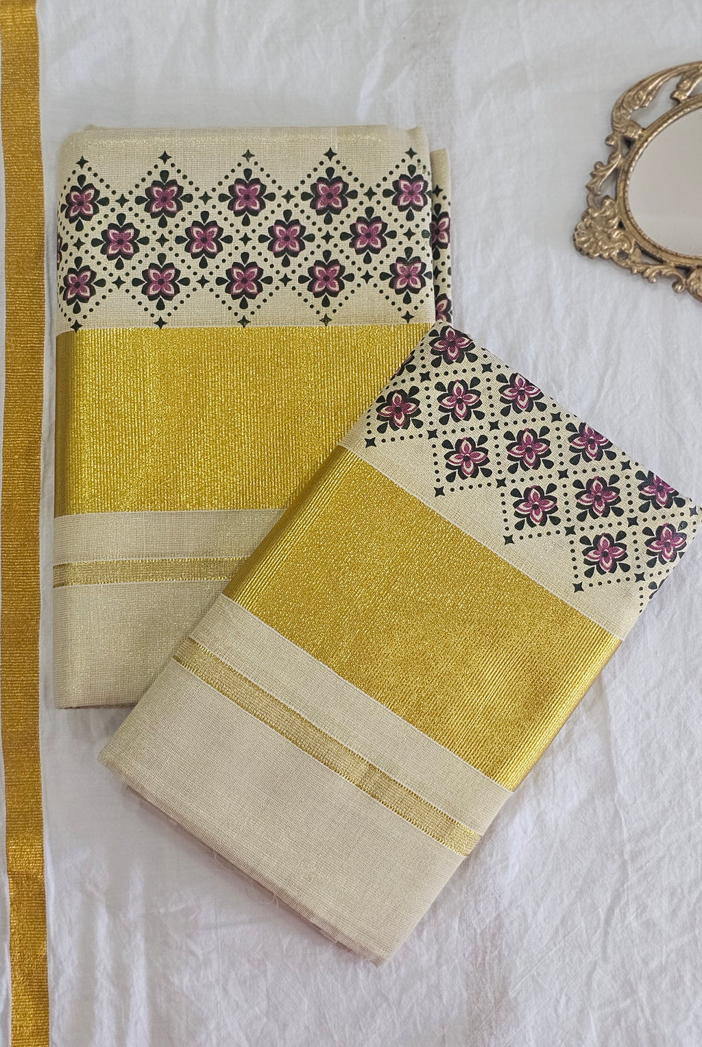 Floral pattern set mundu with rich kasavu - KM309