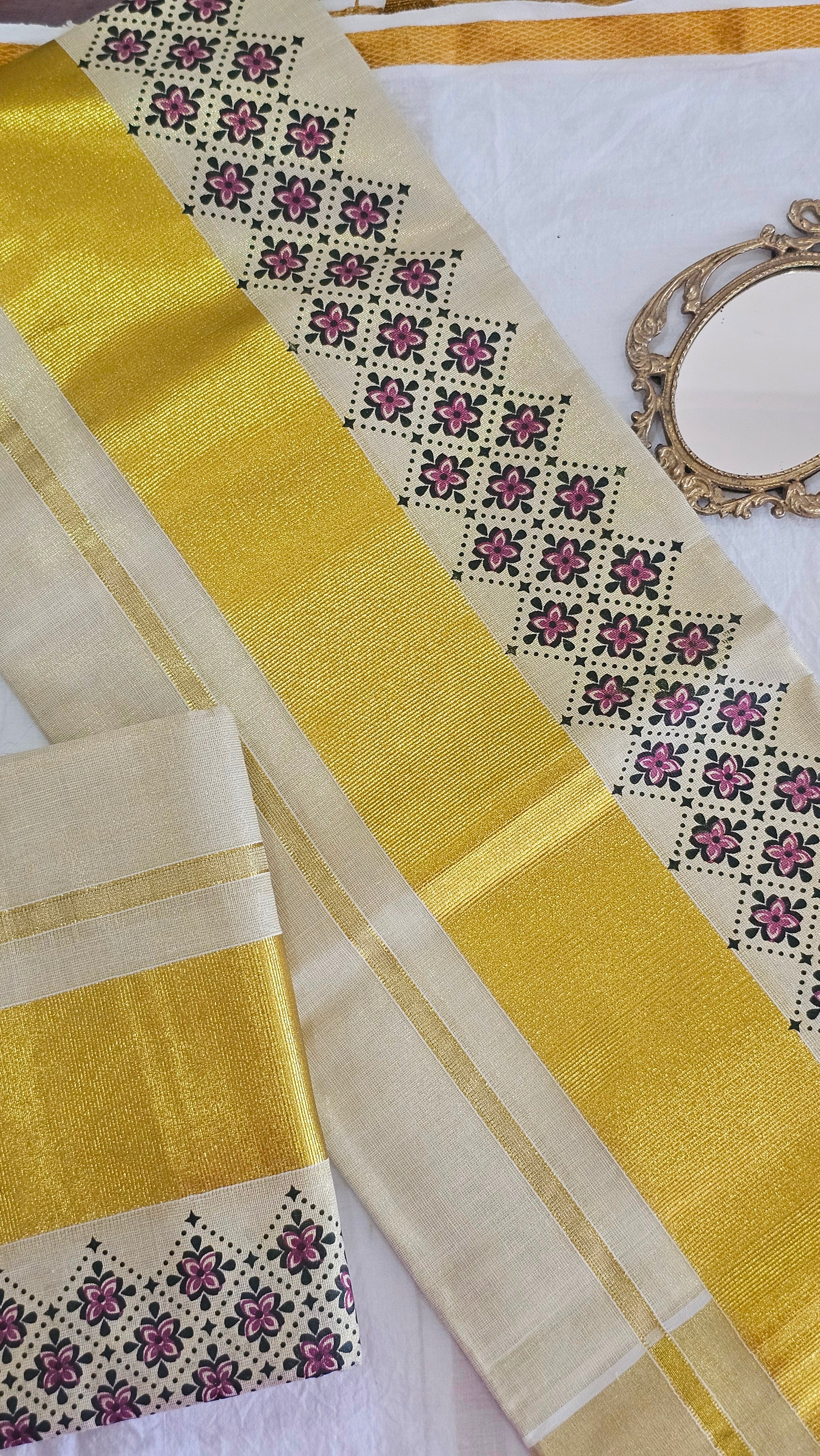 Floral pattern set mundu with rich kasavu - KM309