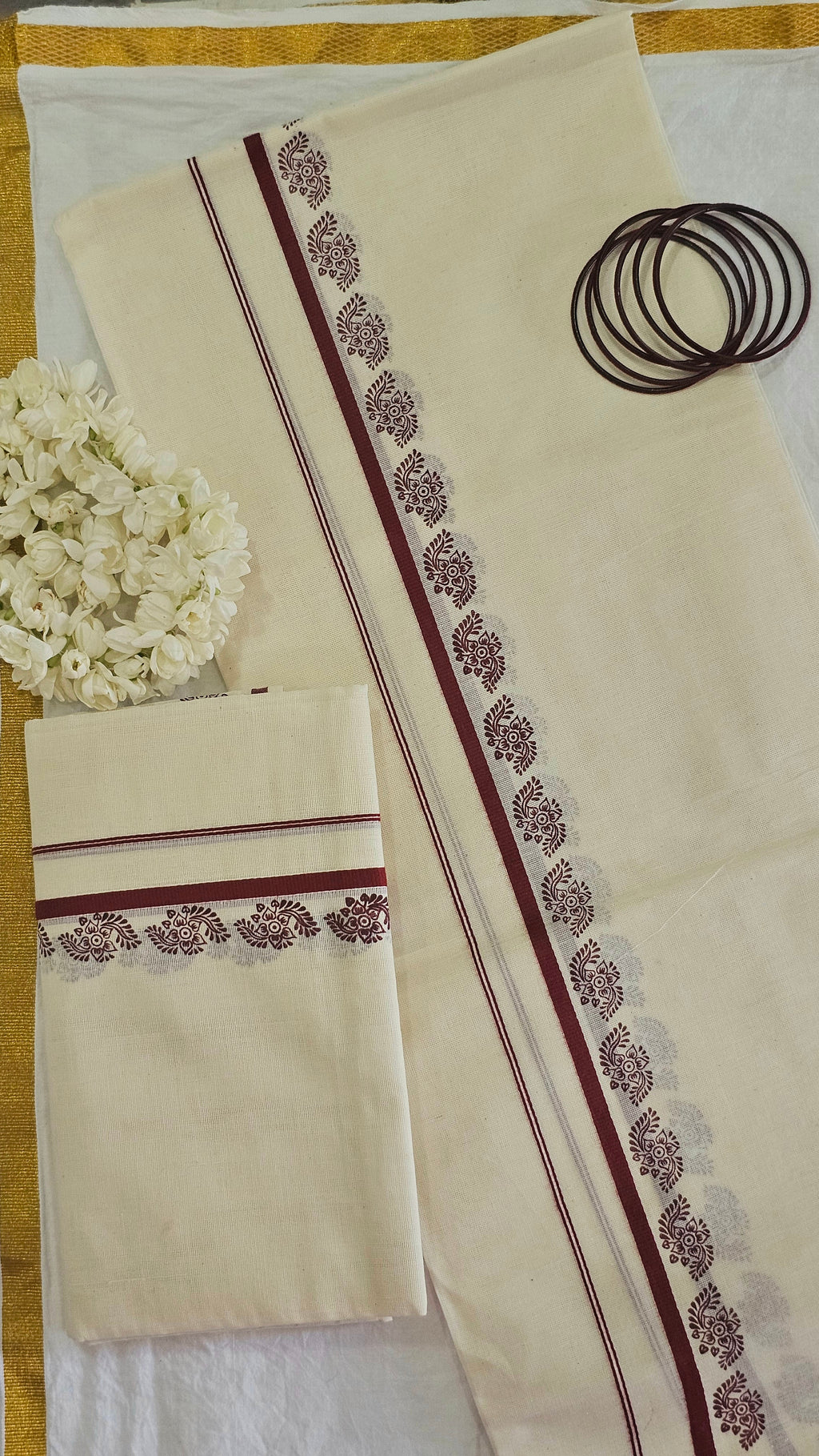 Puliyilakkara cotton set mundu with prints - KM305