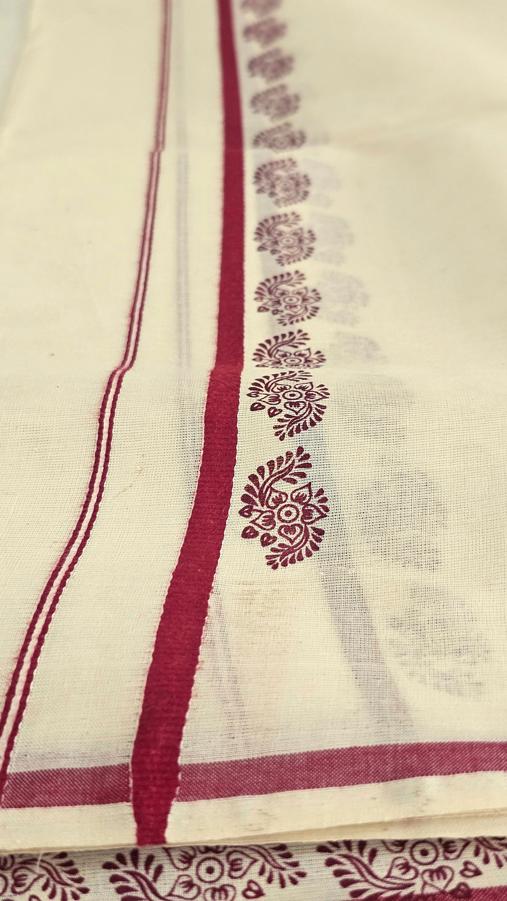 Puliyilakkara cotton set mundu with prints - KM305