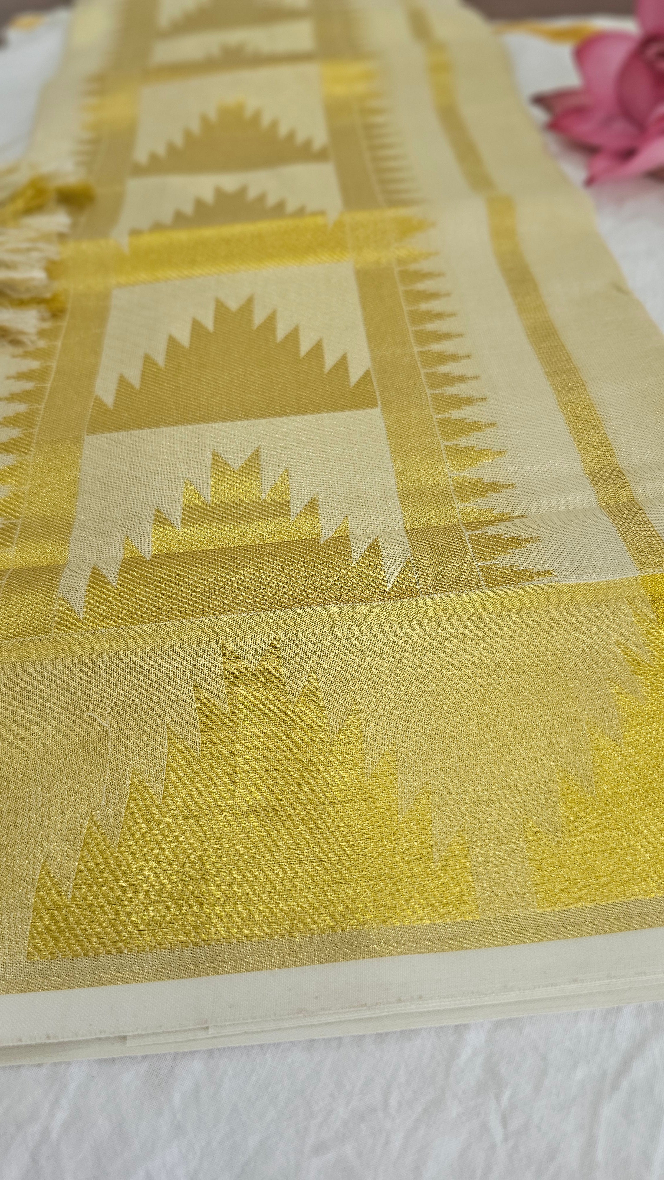 Temple design Kasavu set mundu with tassels  - KM308