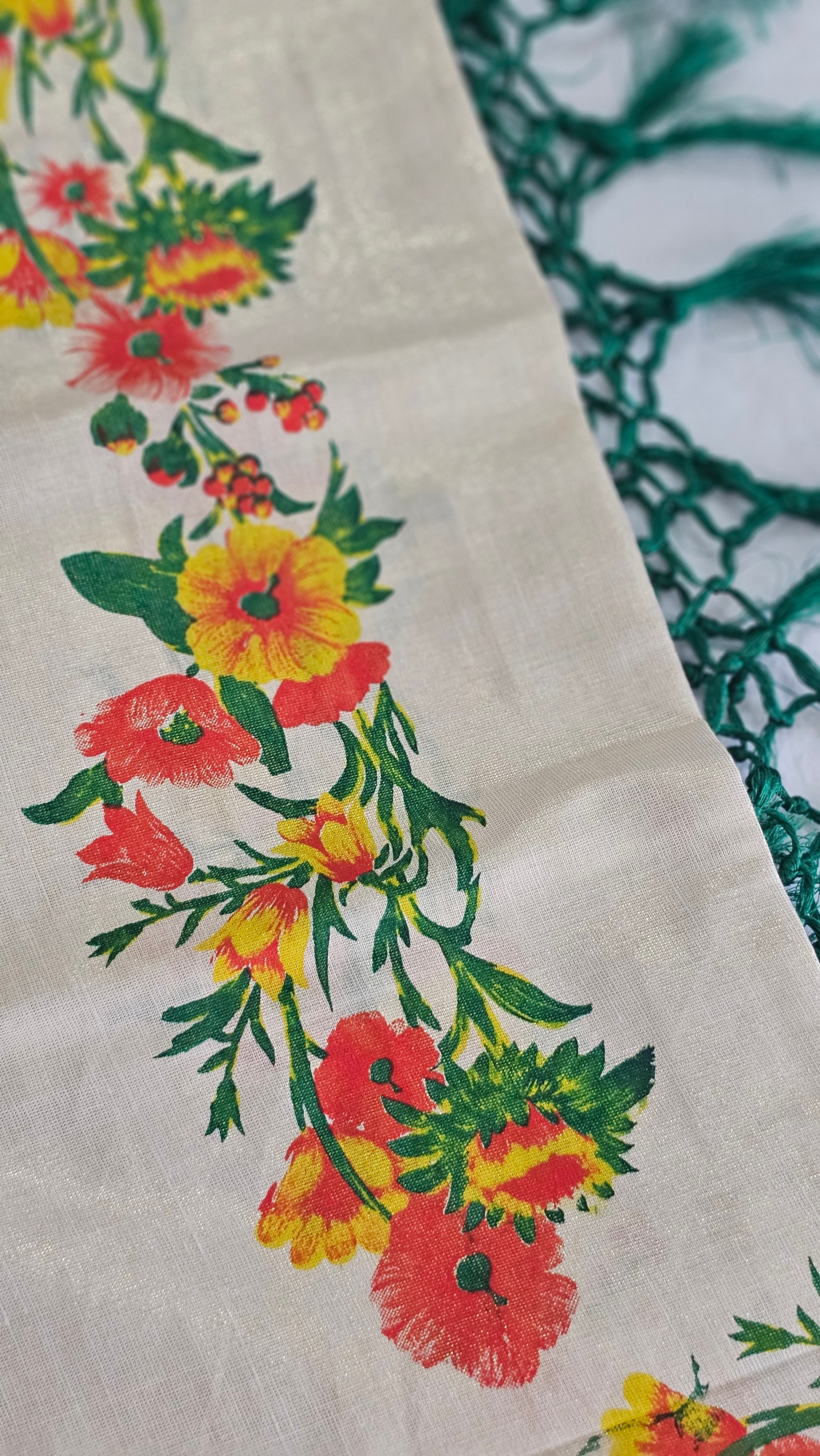 Floral prints kasavu set mundu with blouse piece - KM310