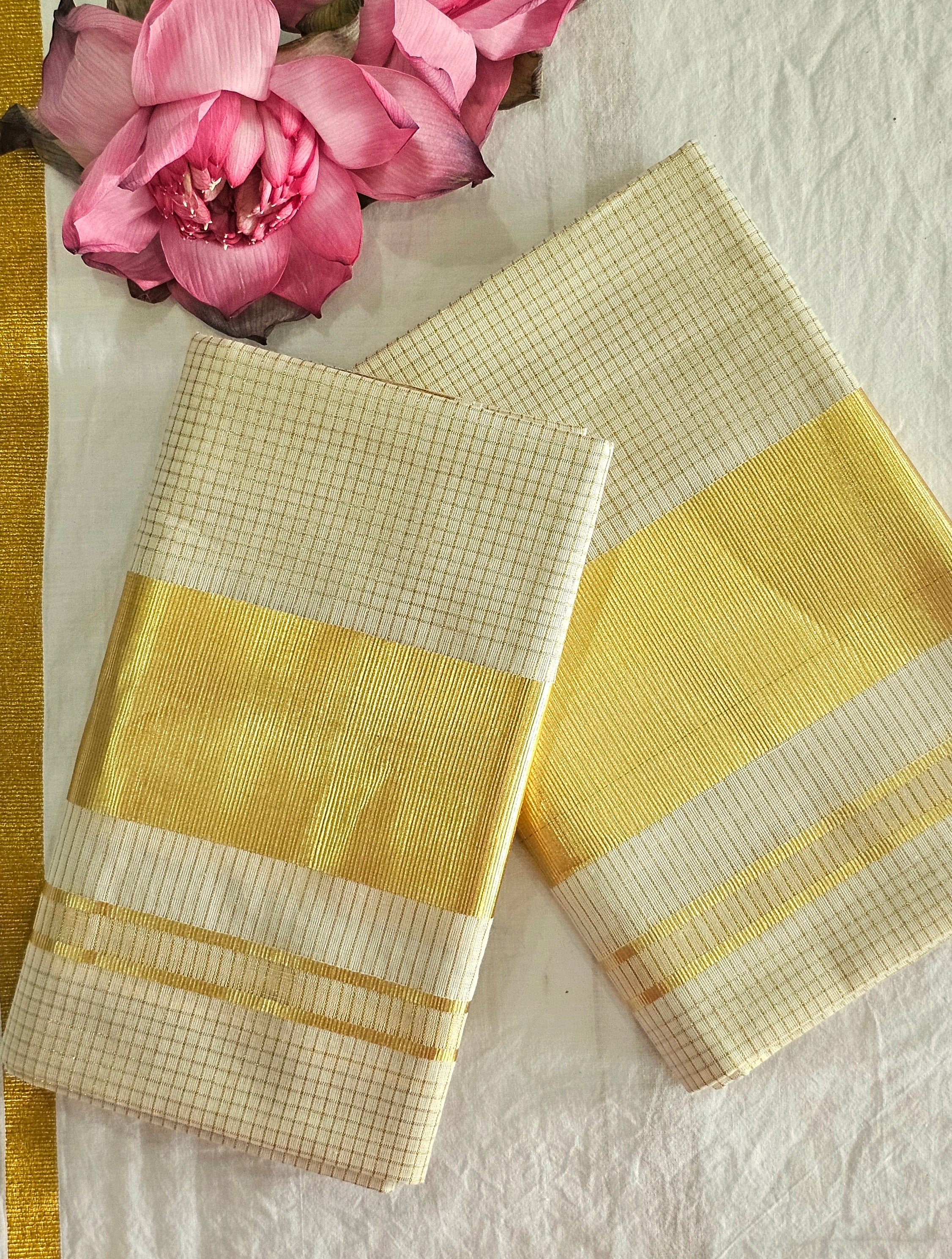 Micro check set mundu with rich kasavu - KM303