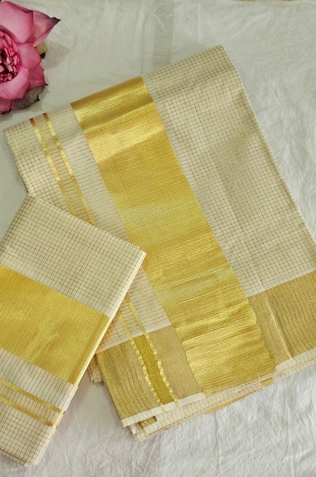 Micro check set mundu with rich kasavu - KM303
