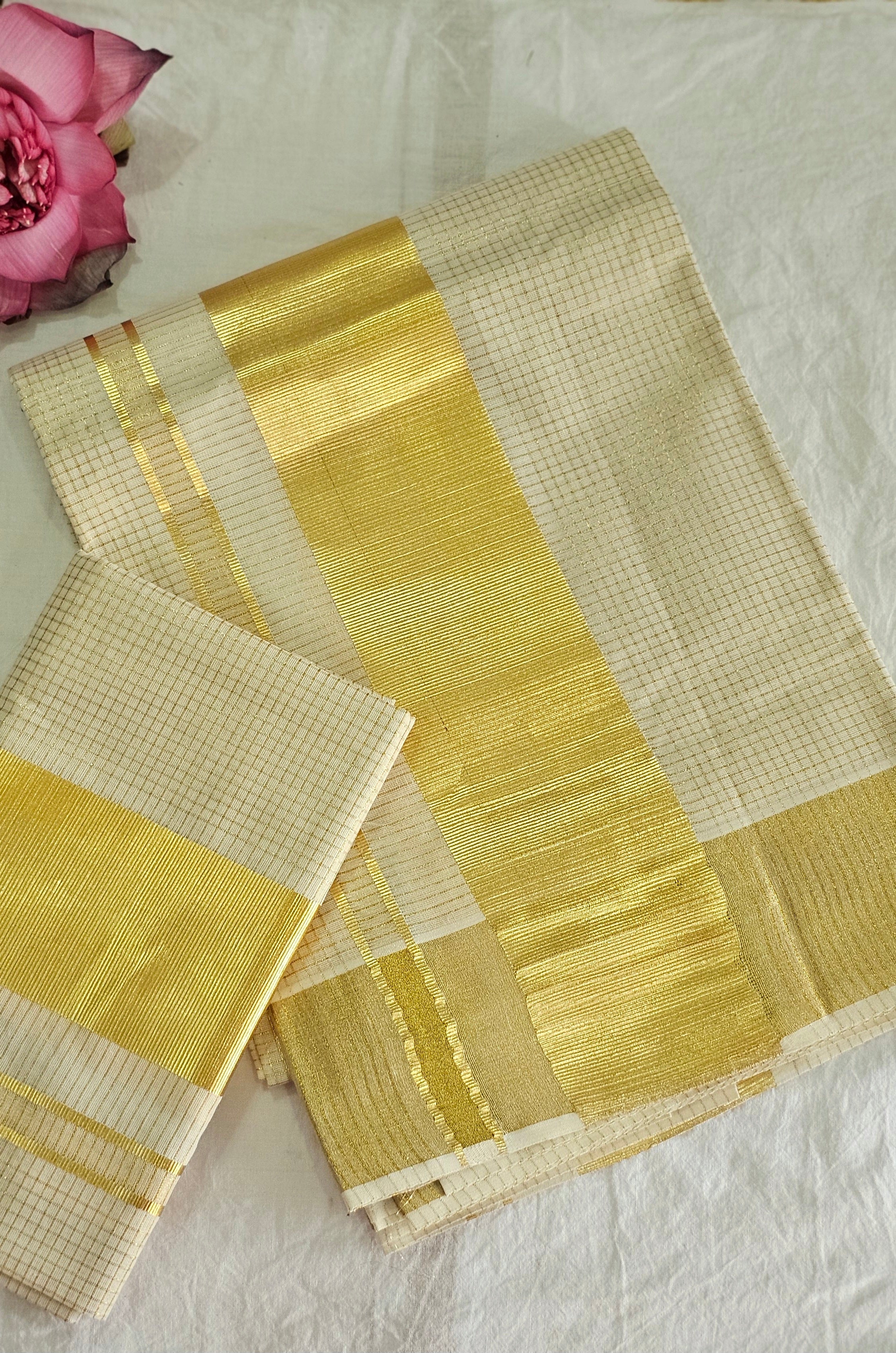 Micro check set mundu with rich kasavu - KM303