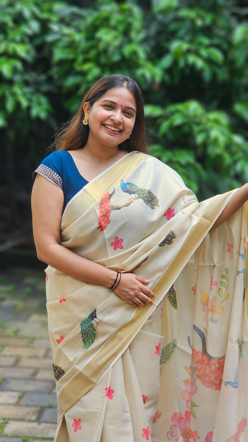 Peacock design Kerala tissue set saree with tassels - KM320