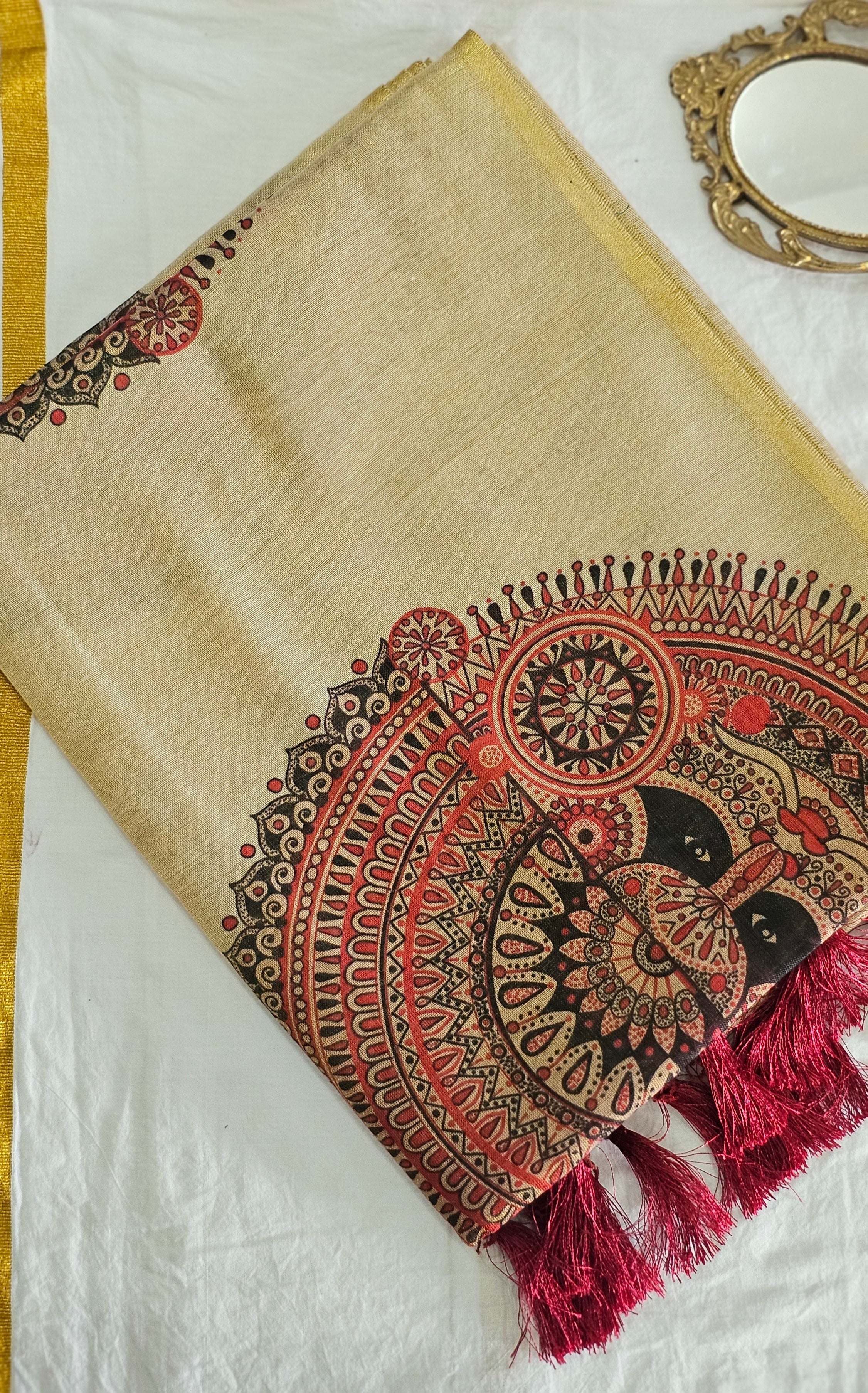 Rich mural print tissue saree with tassels - KM324