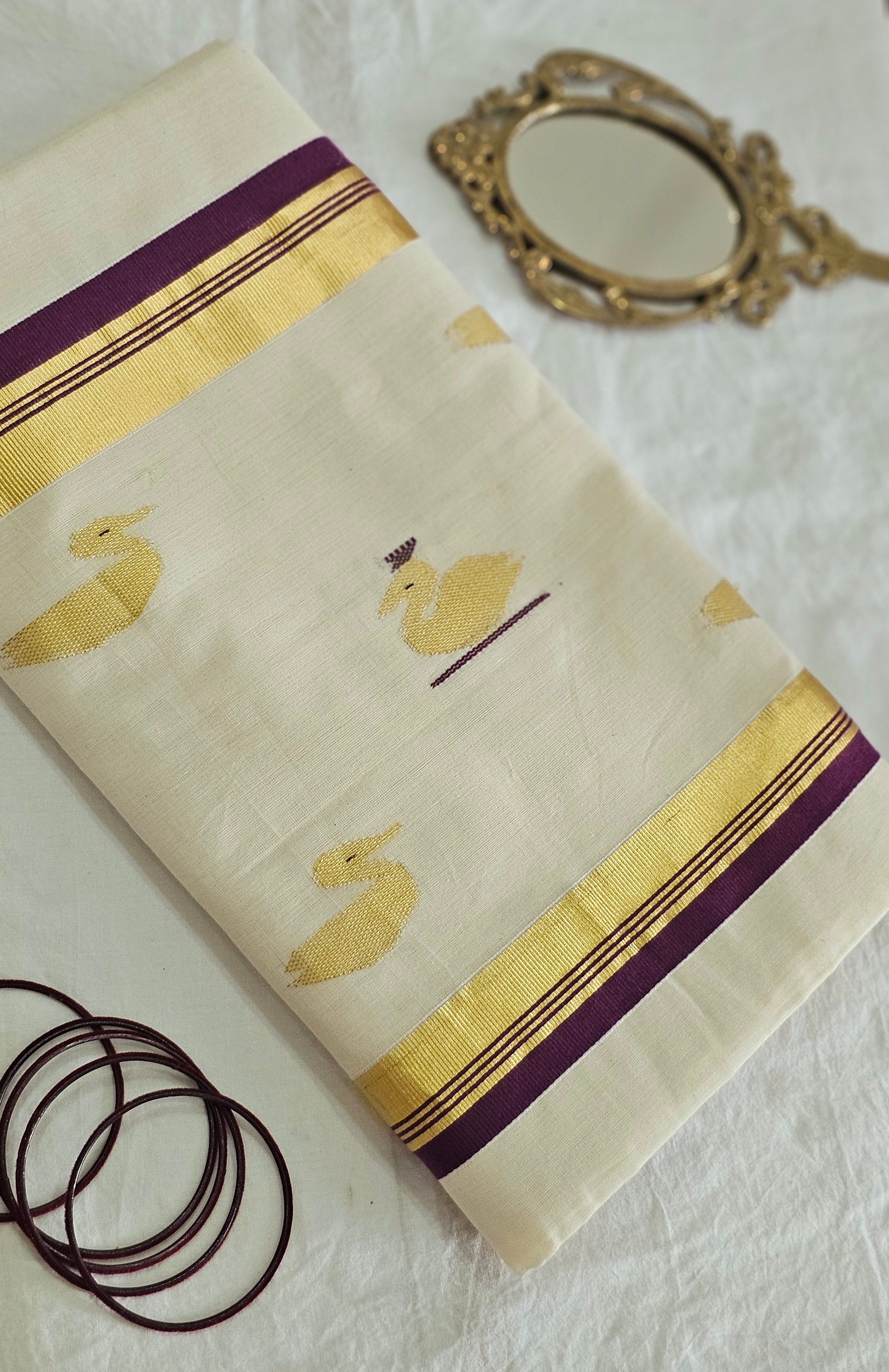 Balaramapuram Pure handloom set saree with swan motif - KM325