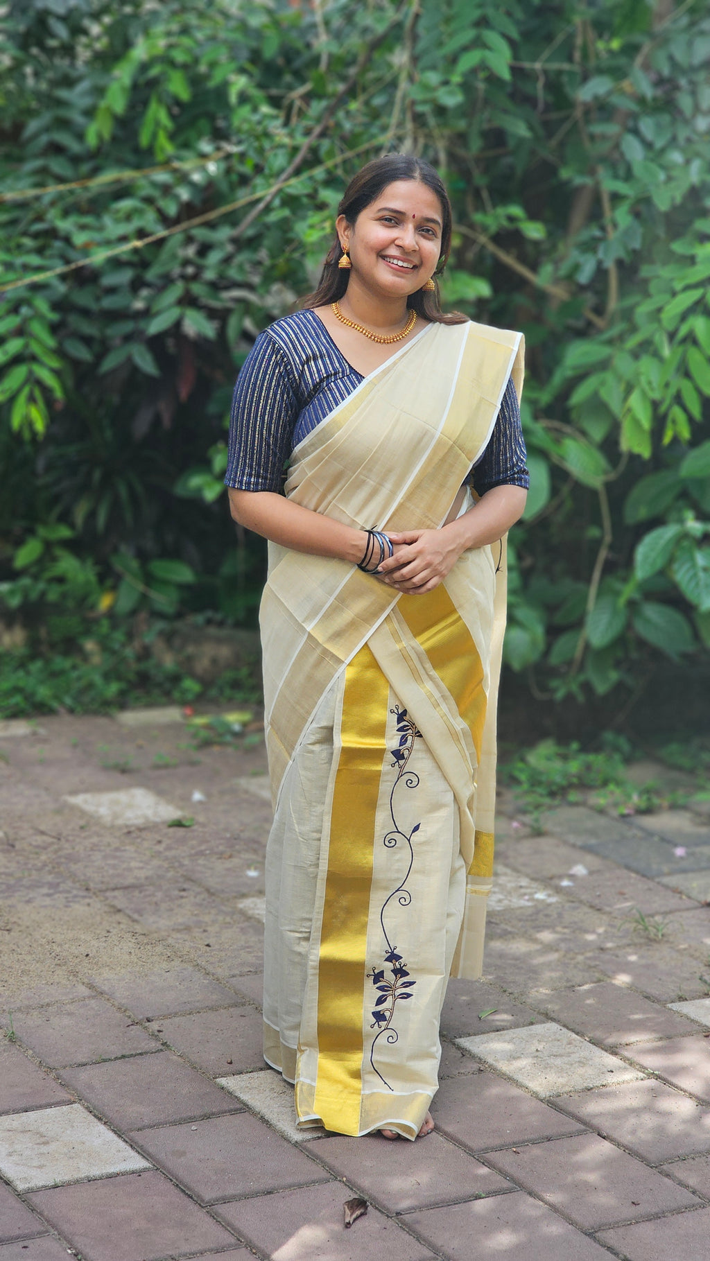 Artisanal Hand-Work: Blue Embroidered & Beaded Kasavu Saree - KM307