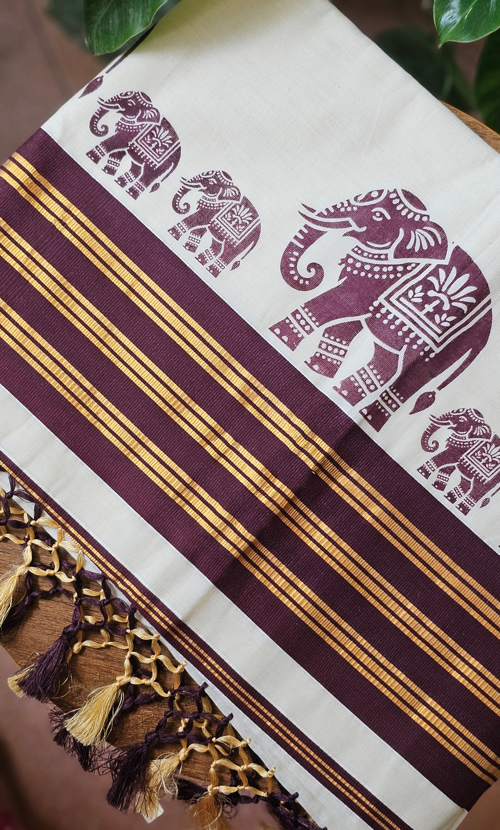 Elephant printed cotton saree - KM330