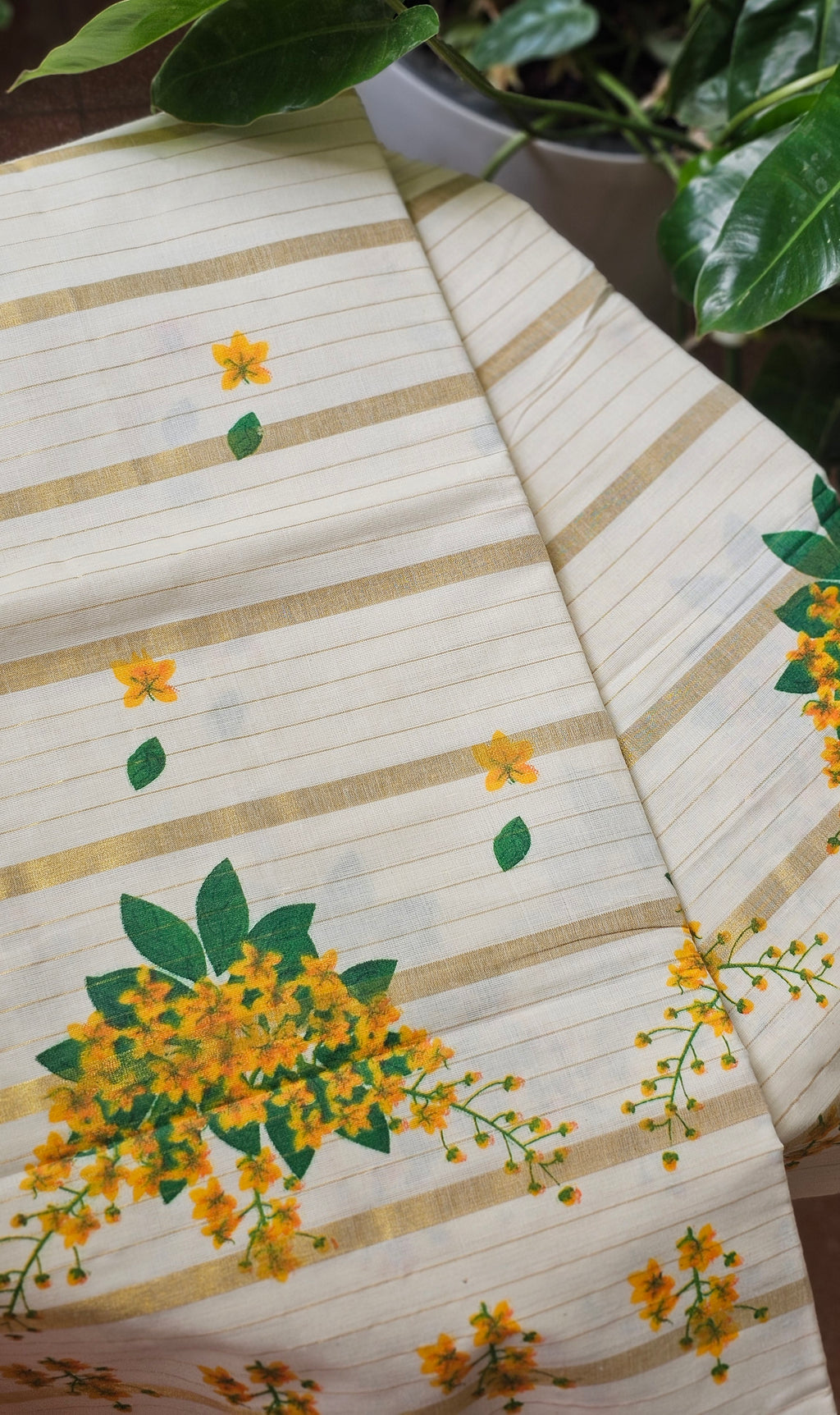 Kanikonna printed striped kasavu saree - KM334