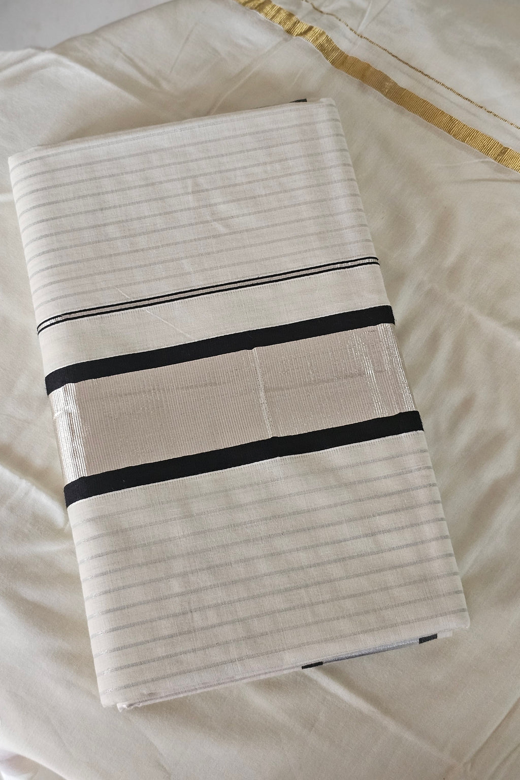 Silver stripe kasavu saree with black border - KM 418