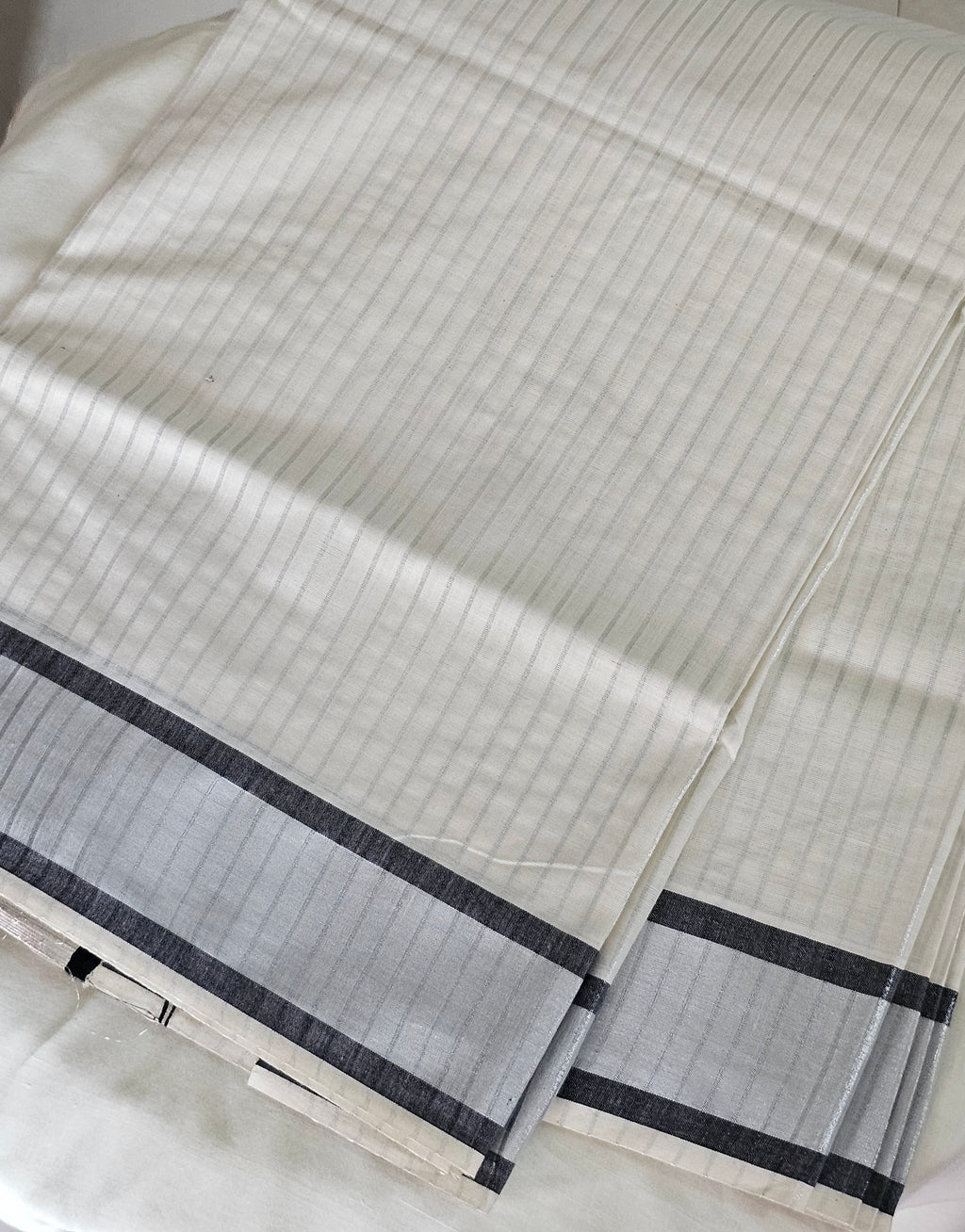 Silver stripe kasavu saree with black border - KM 418