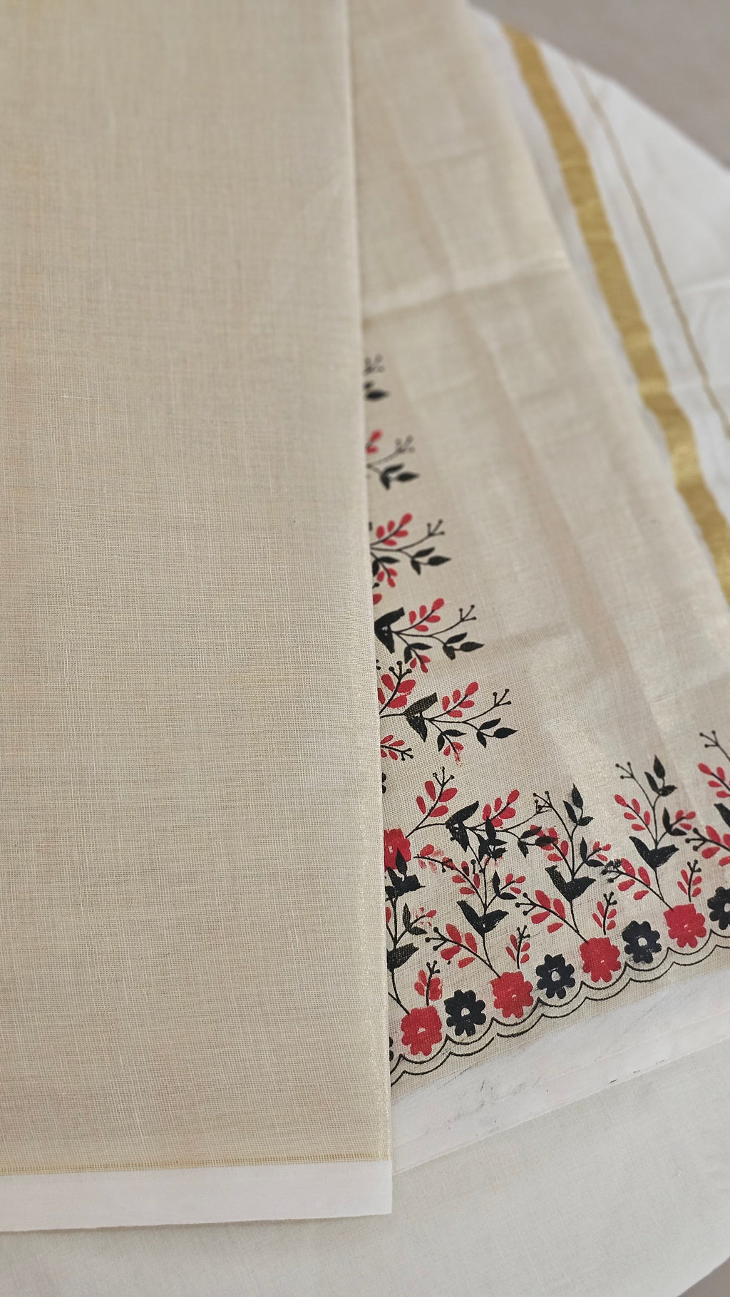 Black & red floral print tissue set mundu - KM 402