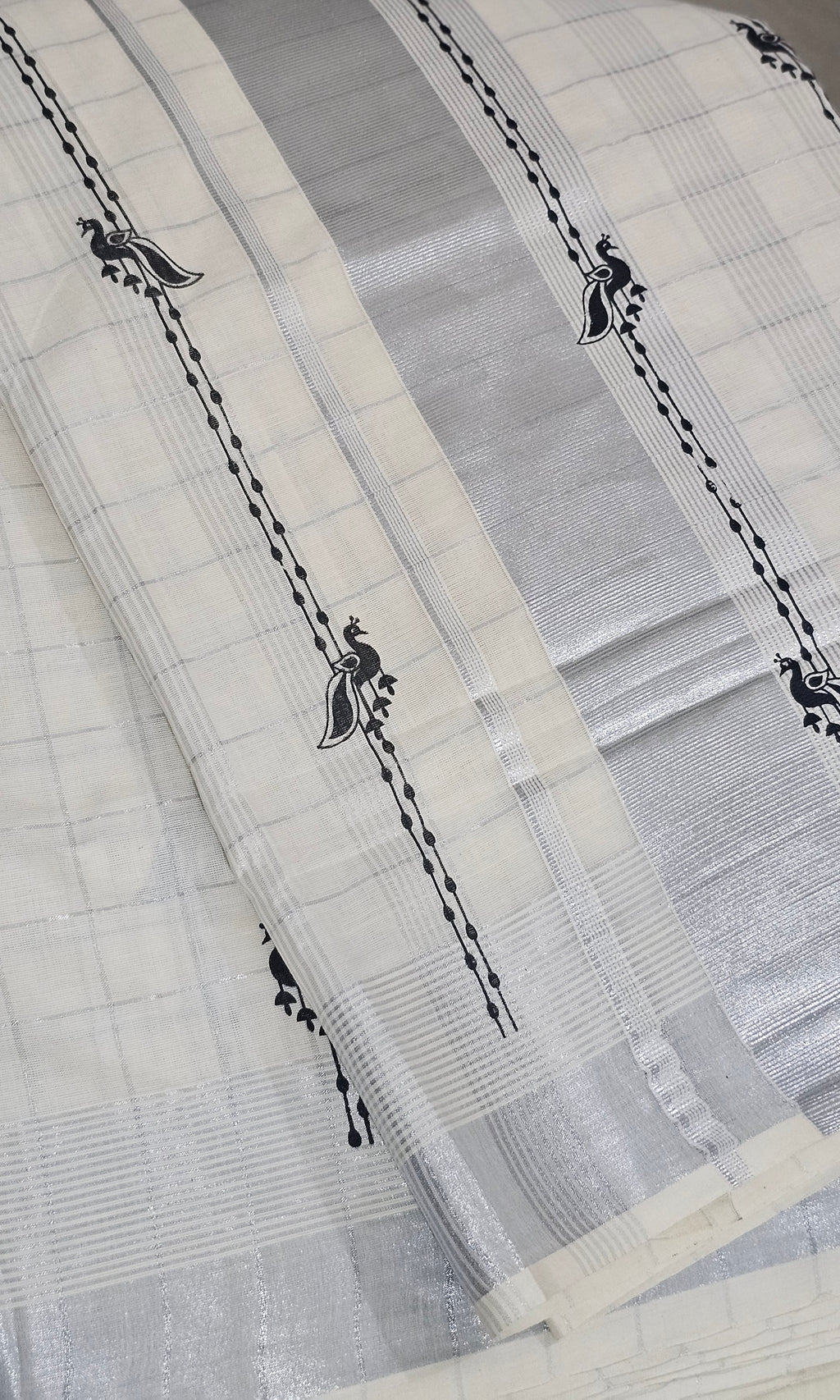 Silver check saree with silver kasavu & black prints- KM 420