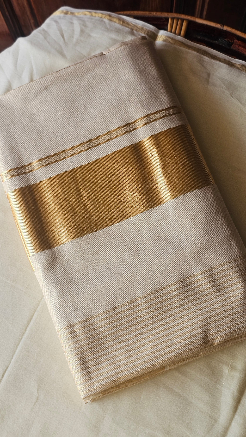 Gold kasavu saree with strips - KM 425