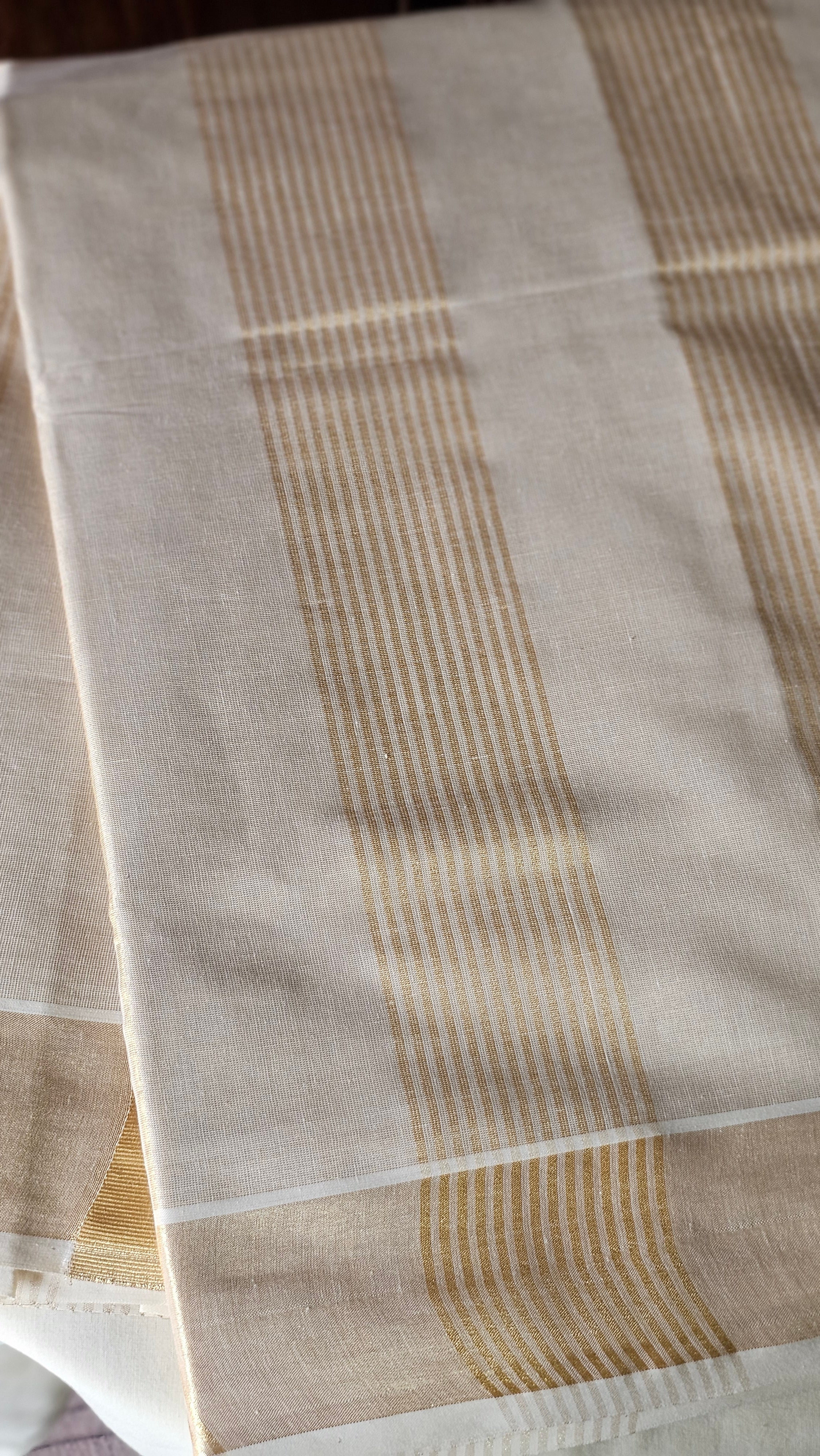 Gold kasavu saree with strips - KM 425