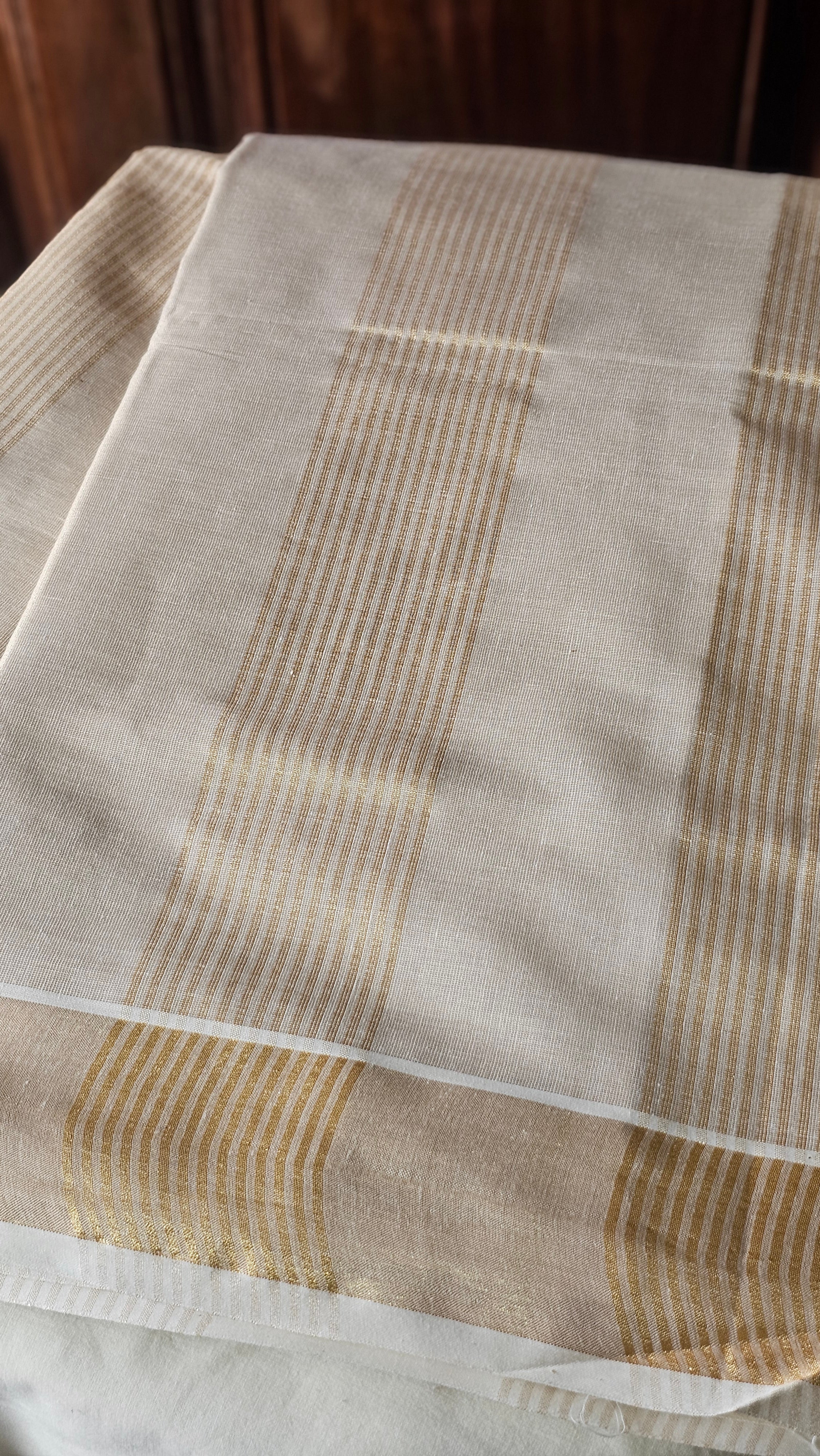 Gold kasavu saree with strips - KM 425