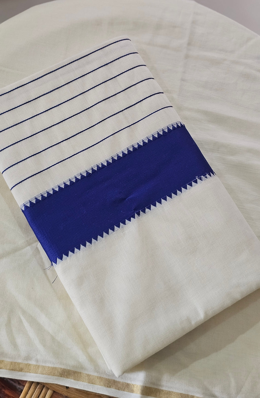 Blue border off white cotton saree - KM 419
