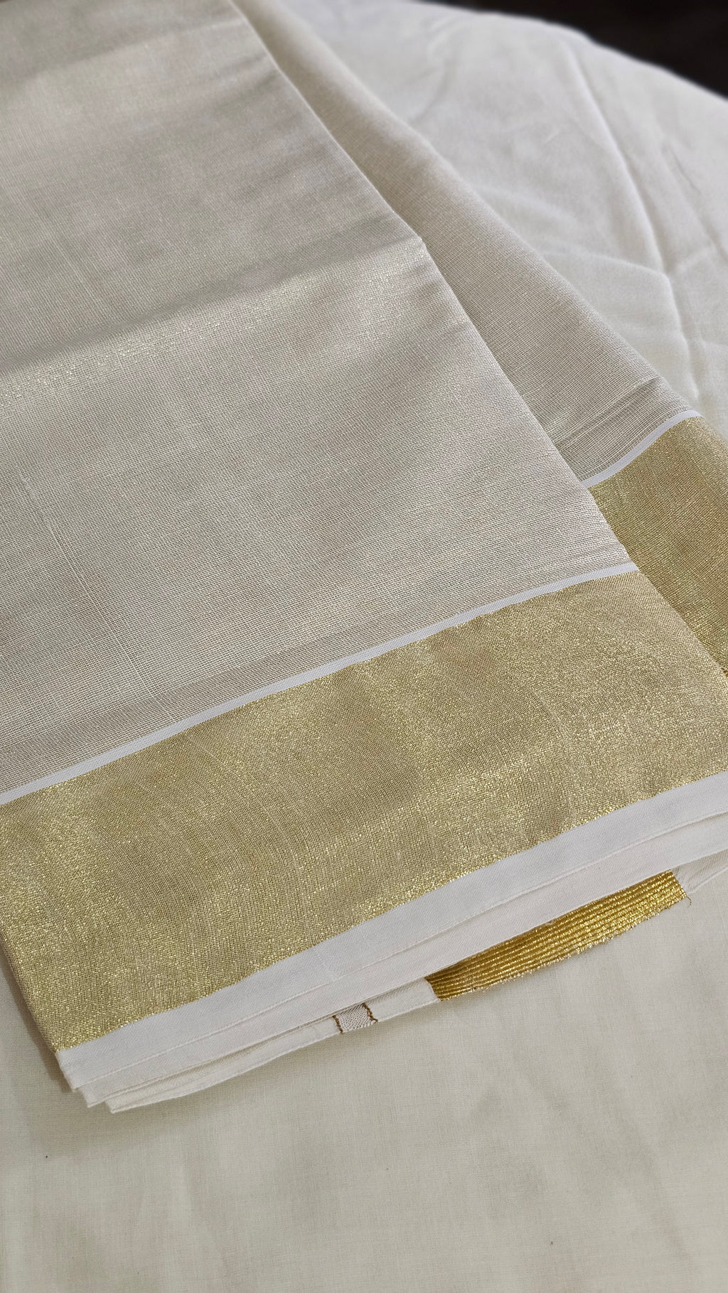 Rich kasavu tissue set mundu - KM 411