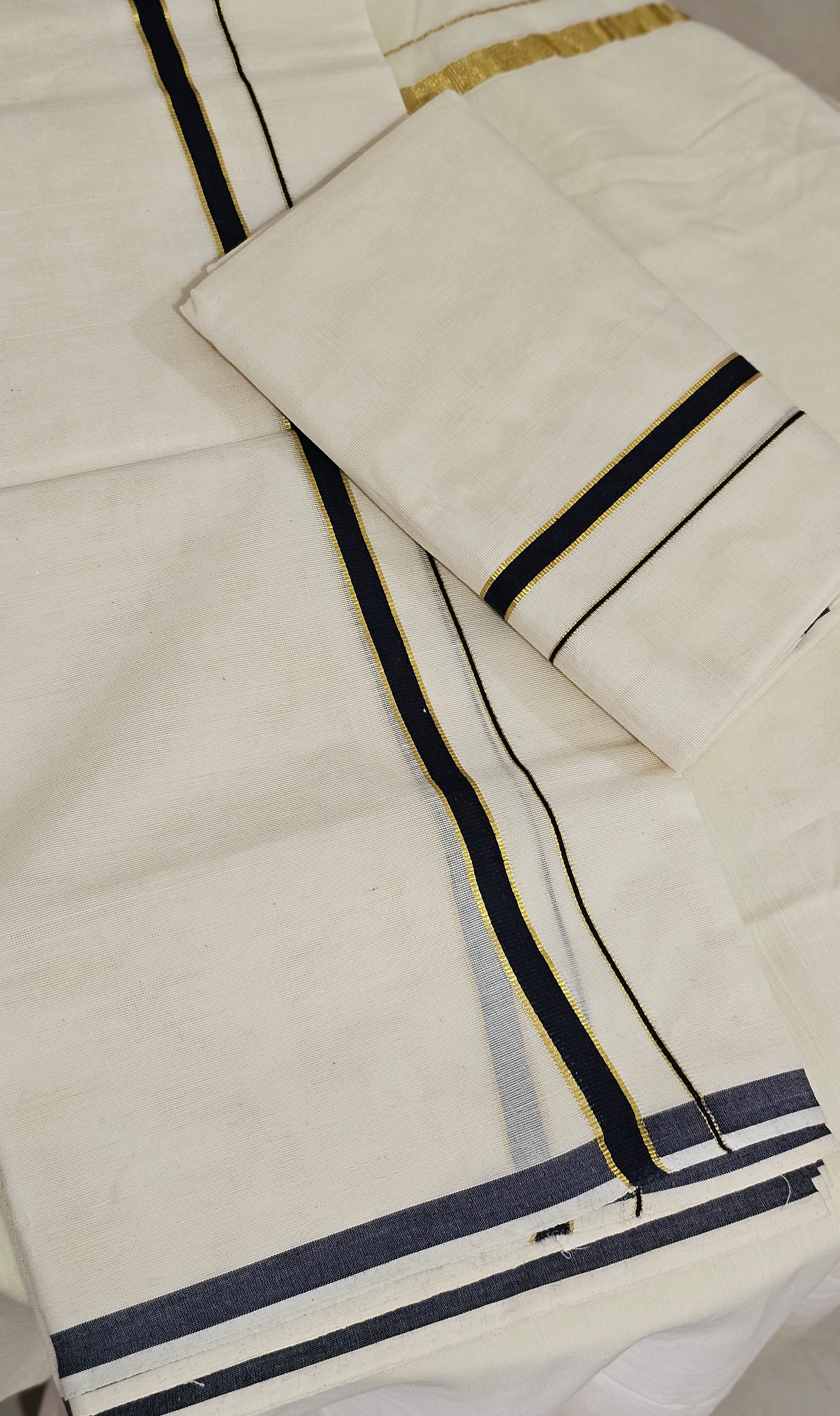 Puliyilakkara cotton set mundu - KM337