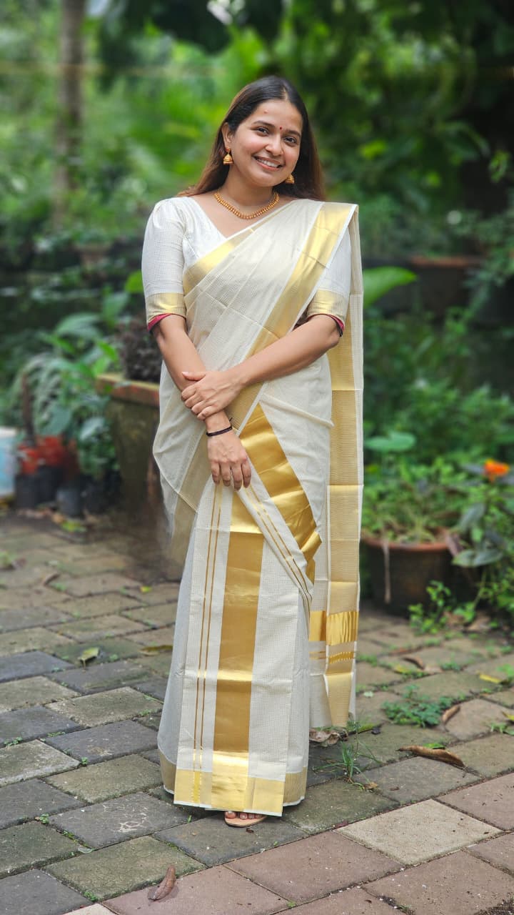 Micro check set mundu with rich kasavu - KM303